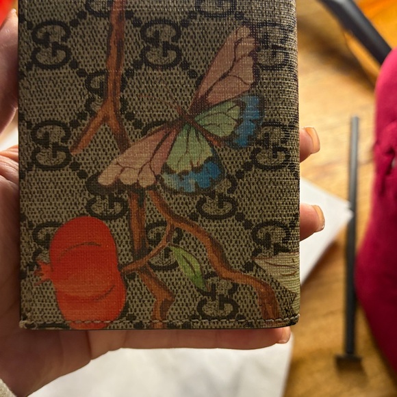 Accessories - Gucci Wallet